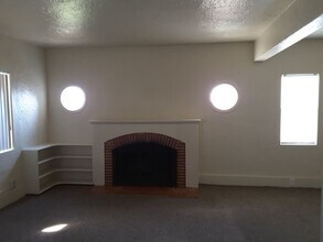 Building Photo - 154 W 10th St