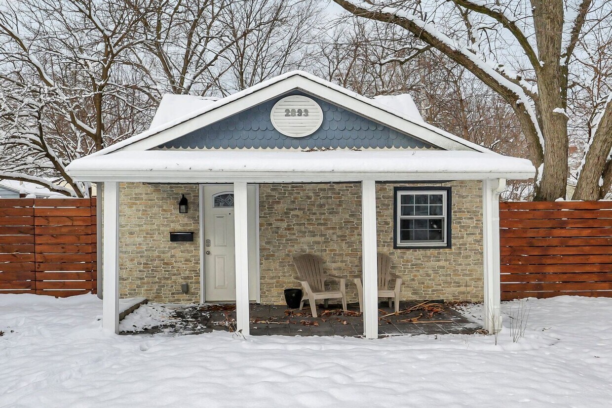 Primary Photo - Welcome to 2893 Grasmere Ave - a charming ...
