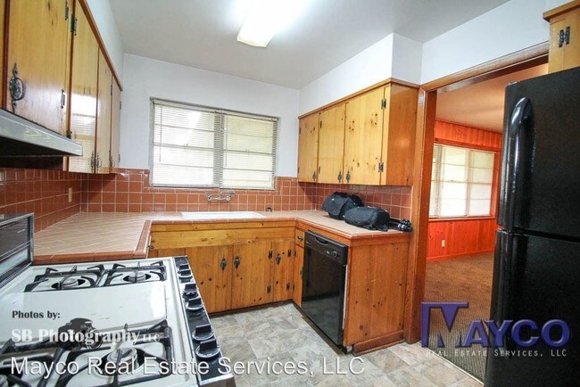 Building Photo - 3 br, 1 bath House - 2207 Clinton St.