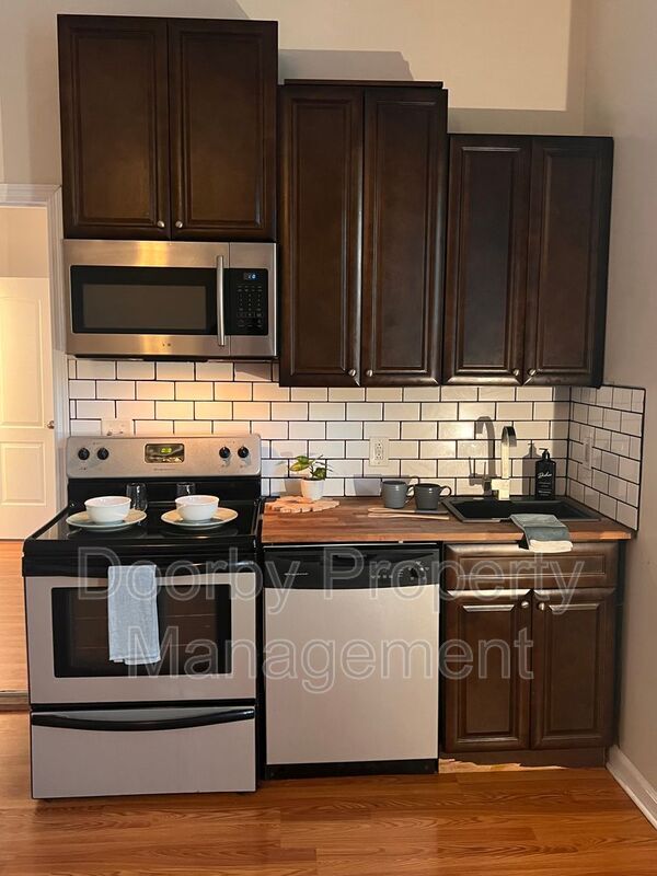 Foto del edificio - 1815 Bailey Ave