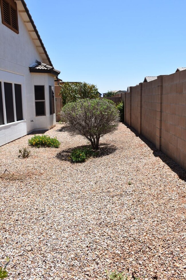 Foto del edificio - 4520 Leisure Ln
