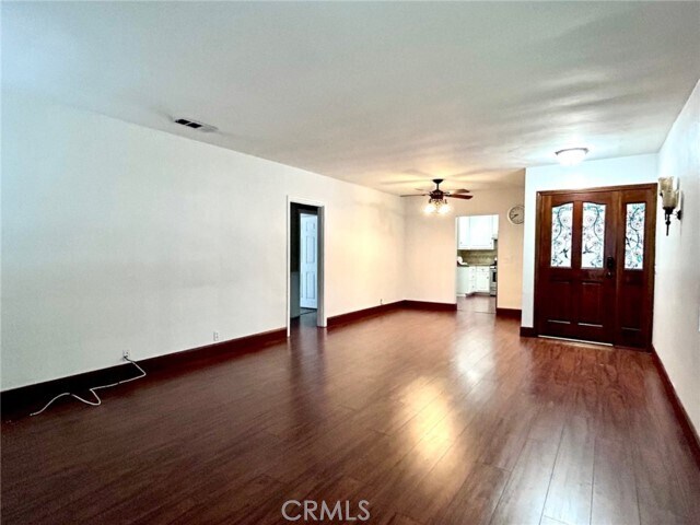 Foto del edificio - 925 El Dorado St