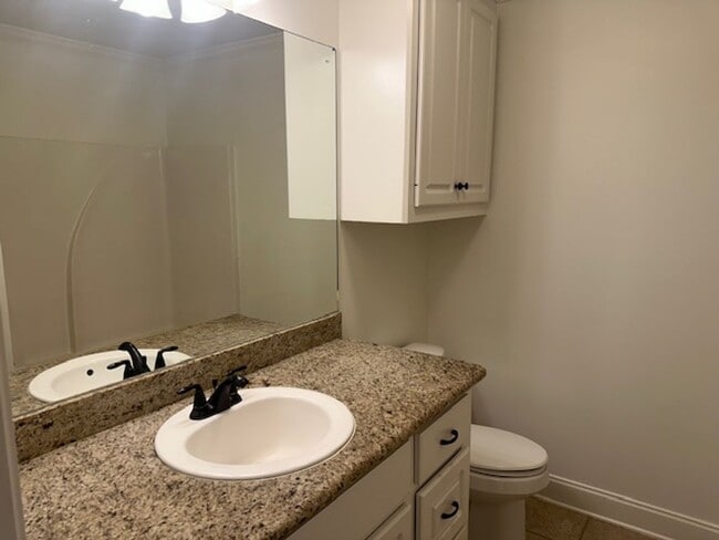 Building Photo - 3/2 For Rent in Germantown School District!