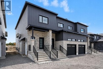 Building Photo - 480 Falcon Ln
