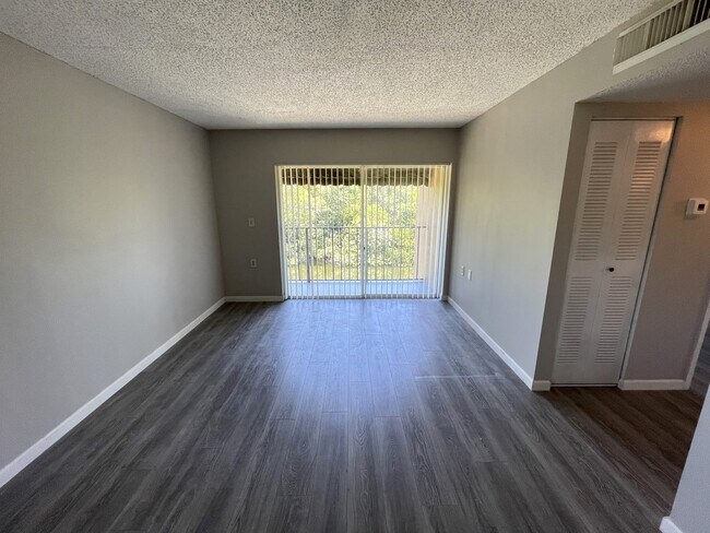 Photo - 1153 Lake Victoria Dr Townhome