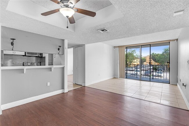 Foto del edificio - 8004 SW 149th Ave