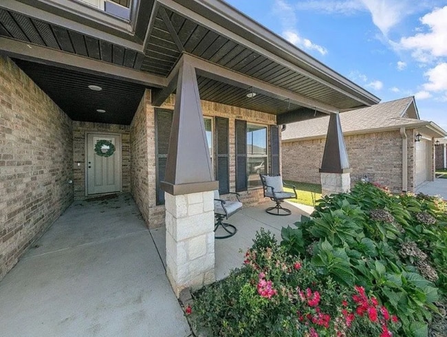 Photo - 424 NW 59th Ave House