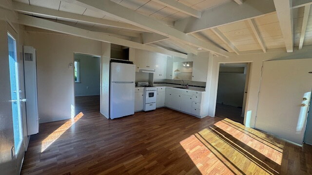 Foto del edificio - Move-in special: 50% off first month!  Pea...