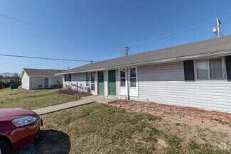 Building Photo - 7401 N Moberly Dr