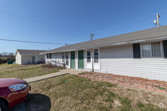 Building Photo - 7401 N Moberly Dr