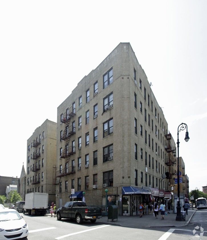 Building Photo - Reckenridge Arms