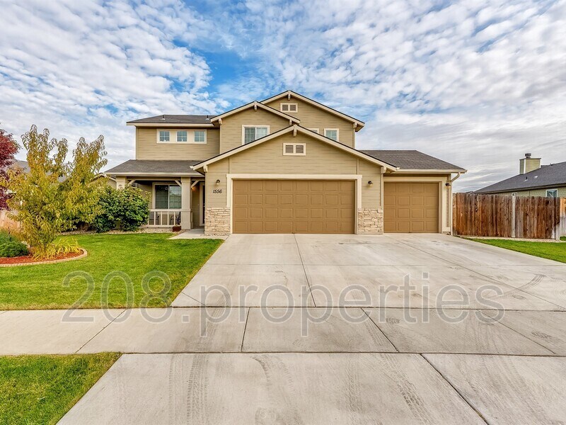 Foto principal - 1556 Gold St
