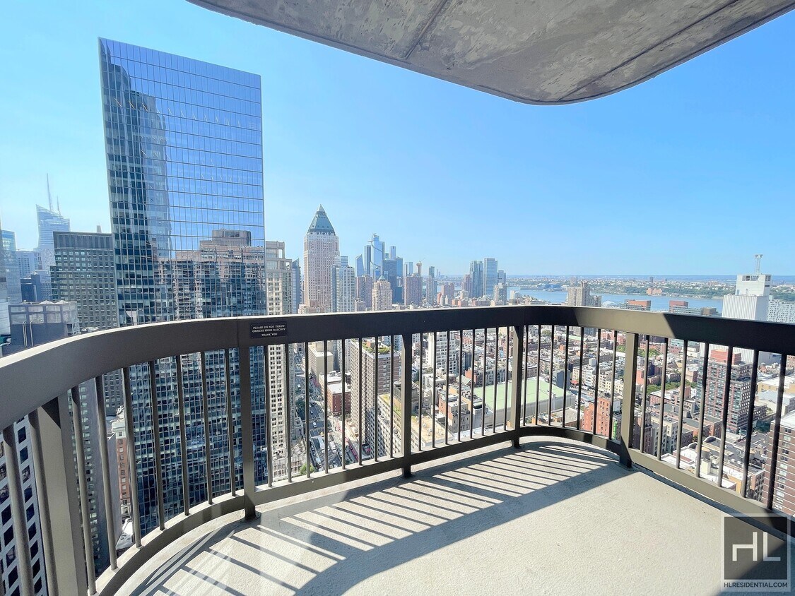 Primary Photo - 235 WEST 56 STREET