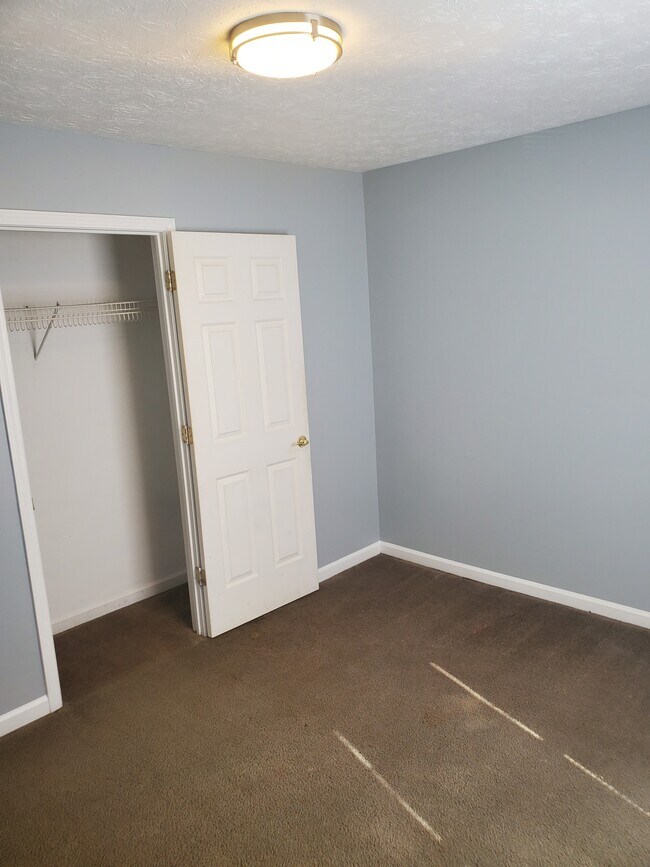 Foto del edificio - 1907 E Balsam Ct