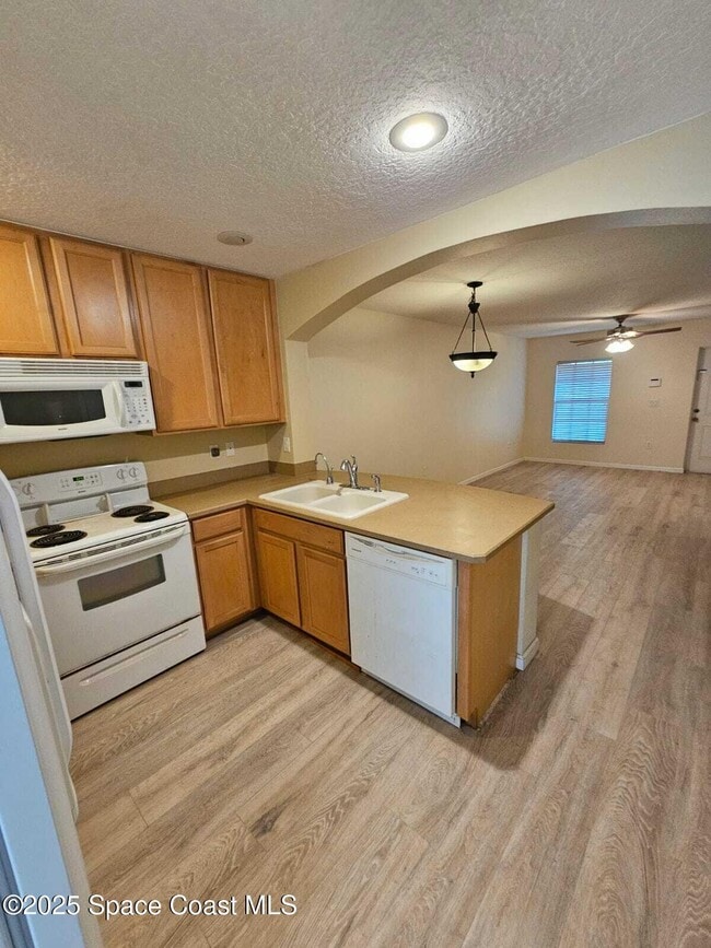 Building Photo - 730 Margie Dr