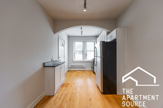 Foto del edificio - 2331 N Rockwell St