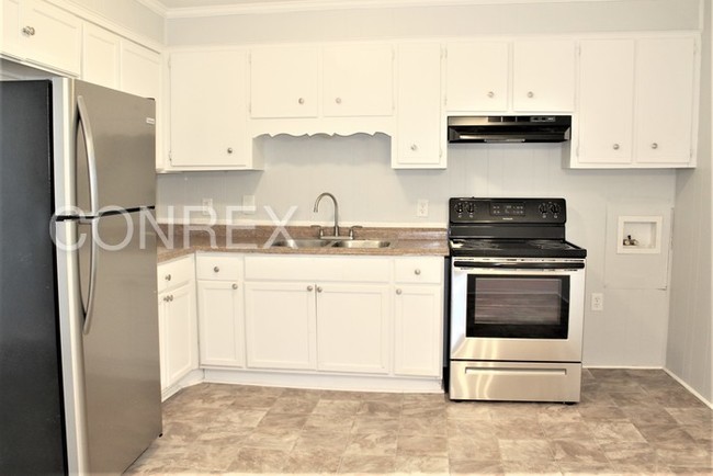 Foto del edificio - 232 Oak Glenn Rd