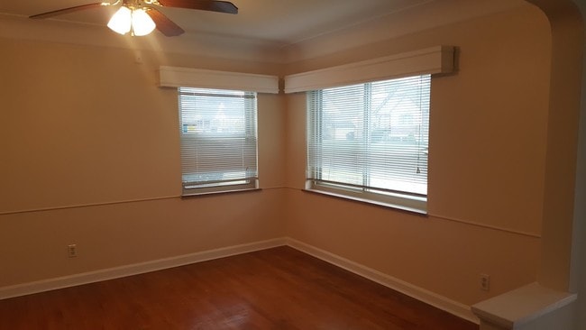 Building Photo - 6541 Elwynne Dr