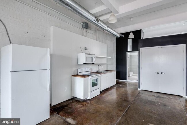 Foto del edificio - 1804-14 E Hazzard St