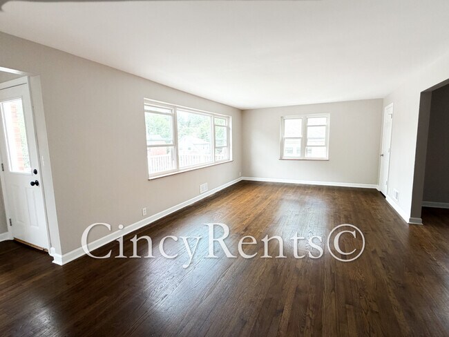 Building Photo - 4105 Paxton Woods Dr