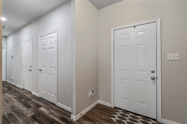 Foto del edificio - 605 Madeline Ct