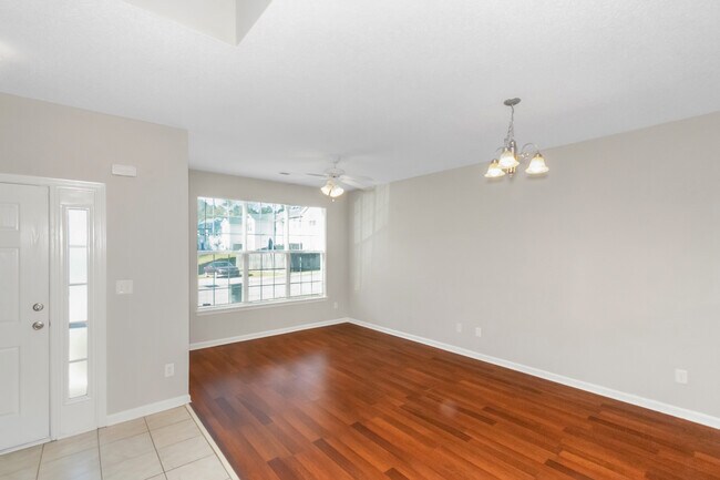 Foto del edificio - 7316 Wagon Wheel Ct
