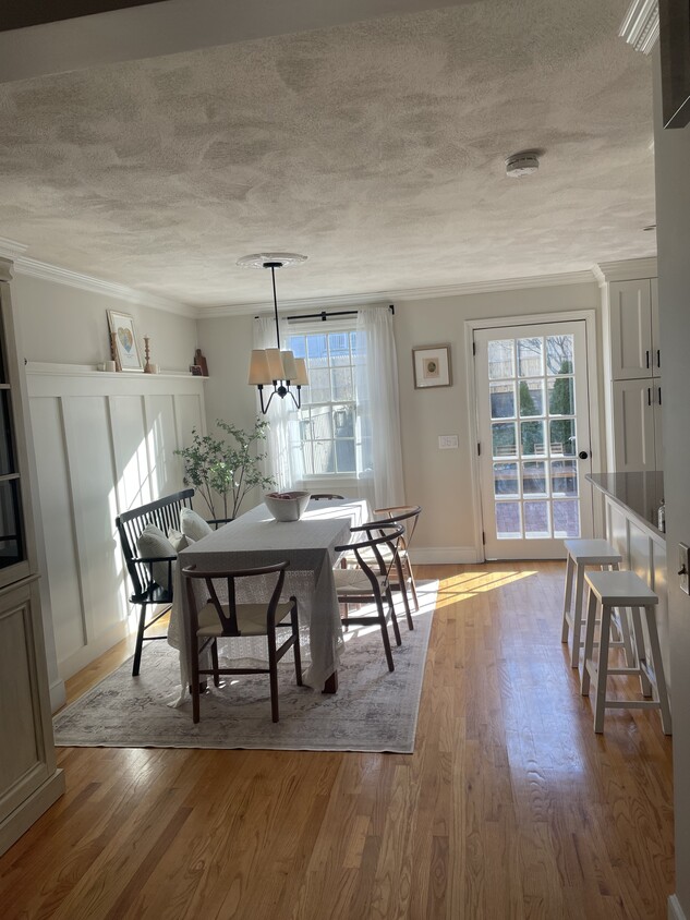 Comedor - 15 Olney St