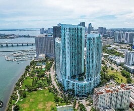 Building Photo - 1900 N Bayshore Dr