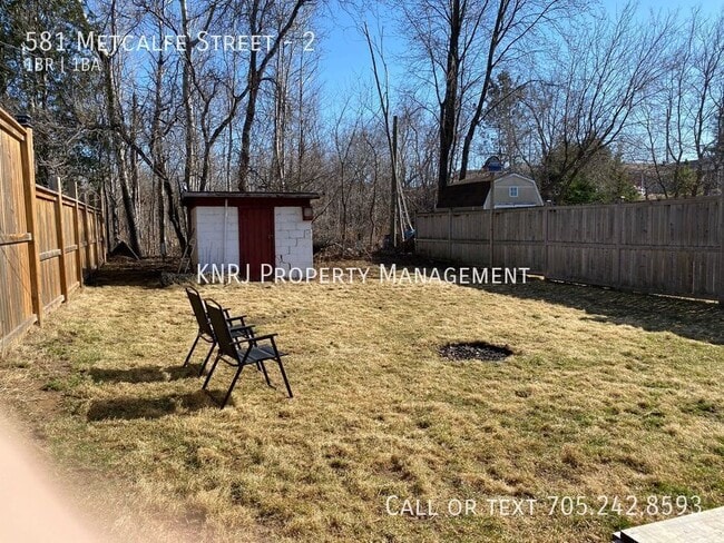 Building Photo - Nice Spacious One Bedroom