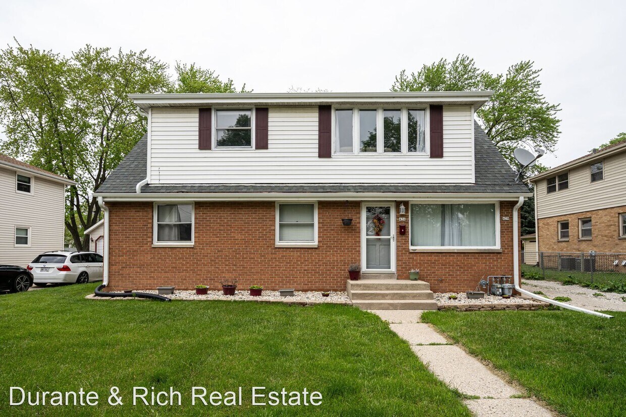 Primary Photo - 3 br, 1 bath House - 426 Gascoigne Dr. (Lo...