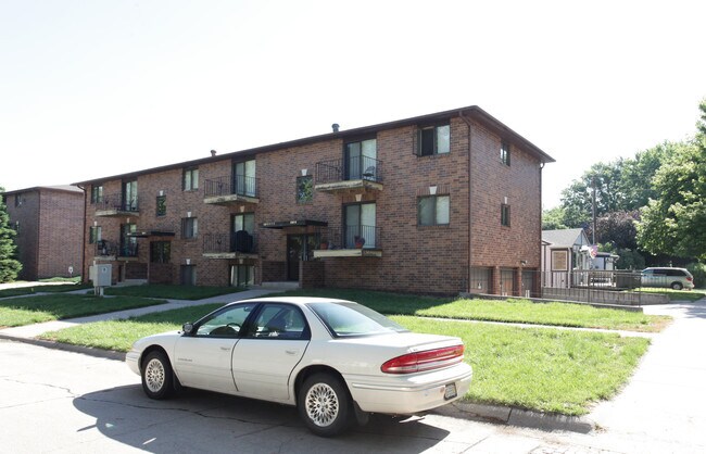 Building Photo - 540 N 4th St
