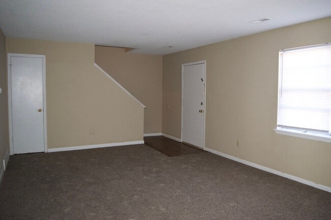 Building Photo - 4812 E Schooner Rd