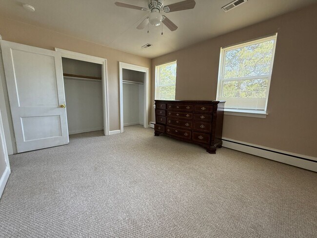 Building Photo - NorthShore201