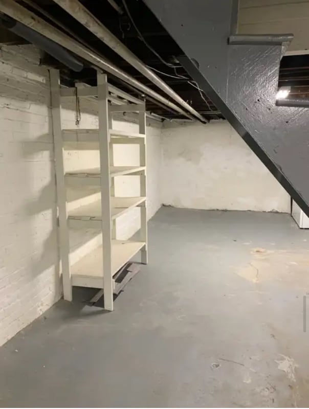 Building Photo - 4637 Plummer St