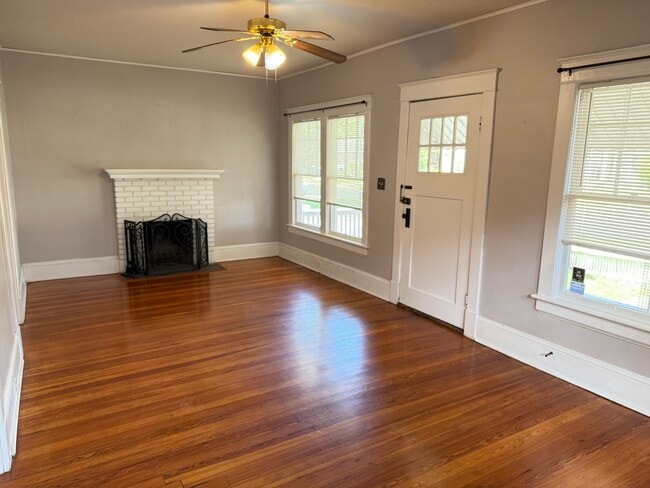 Living Room - 2796 Lydia St