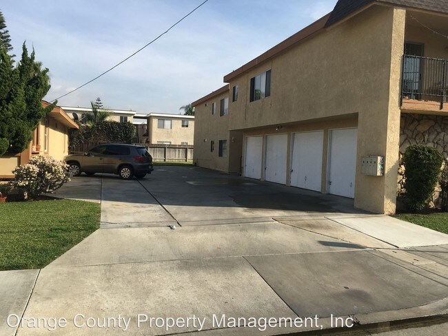 Building Photo - 16862 Sims Ln