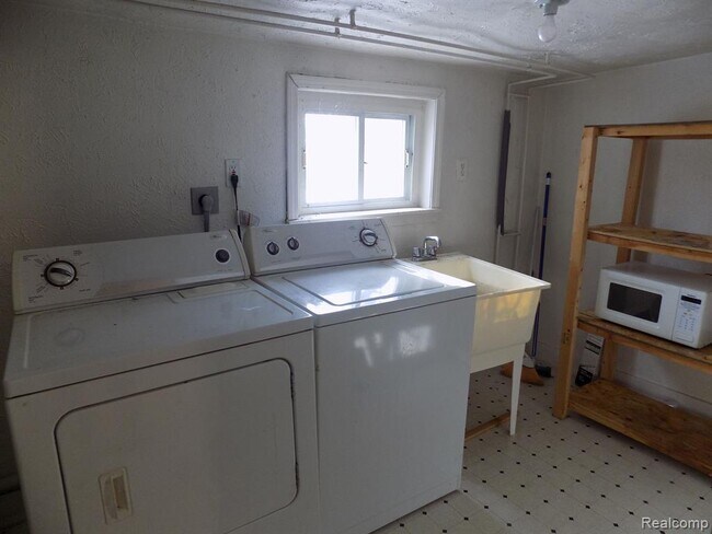 Foto del edificio - 1046 Kelley St