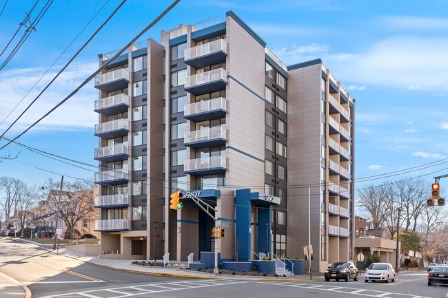 Building Photo - 464 Gorge Rd