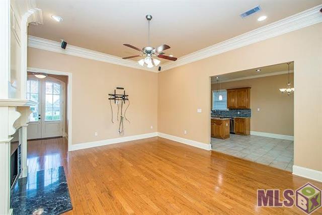 Building Photo - Beautiful Four Bedroom Home In the Fairhil...