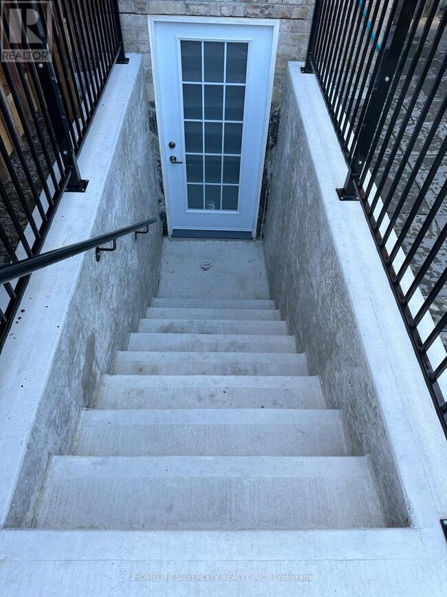 Photo du bâtiment - 39 Arband Ave