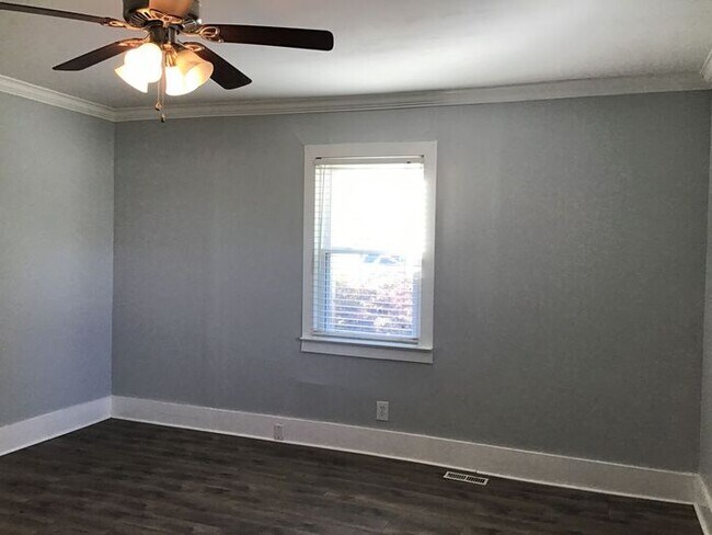 Foto del edificio - 3 Bedroom Farmhouse in Edgemoor, SC!!