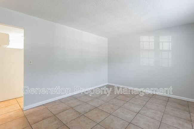 Foto del edificio - 2414 Lyndon Ave