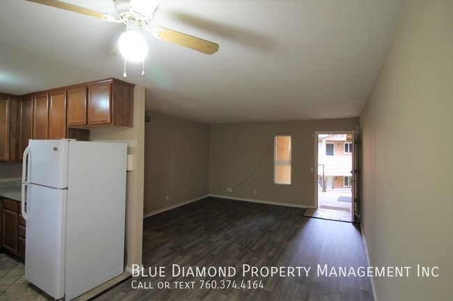 Building Photo - 2 BR, 2 Ba Condo in Oceanside, Lakeshore V...