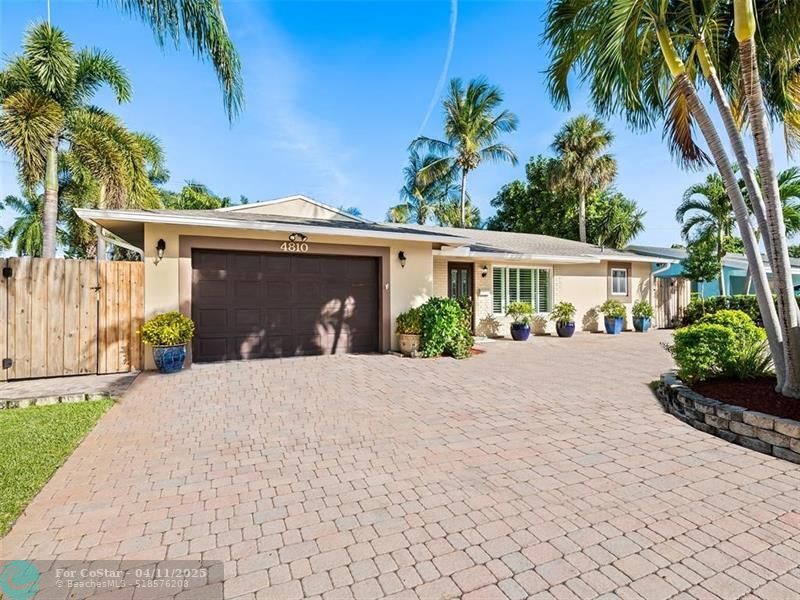 Foto principal - 4810 NE 13th Ave