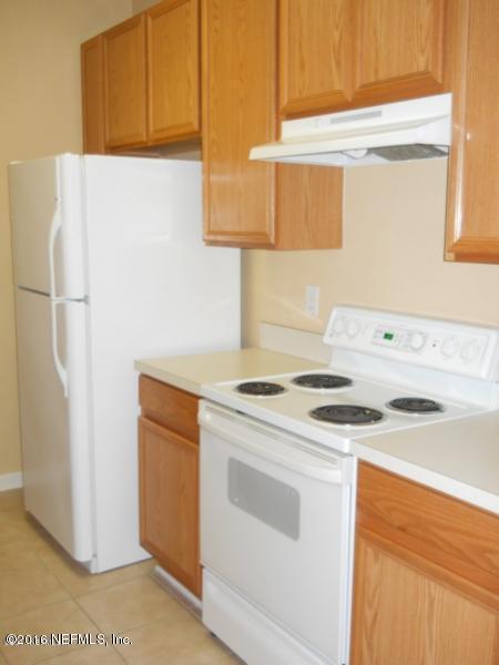 Foto del edificio - 7990 Baymeadows Rd E