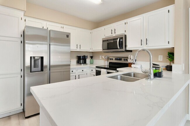 Building Photo - Charming 3BR House in Chandler, excellent ...