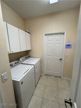 Building Photo - 366 Burnt Pine Dr