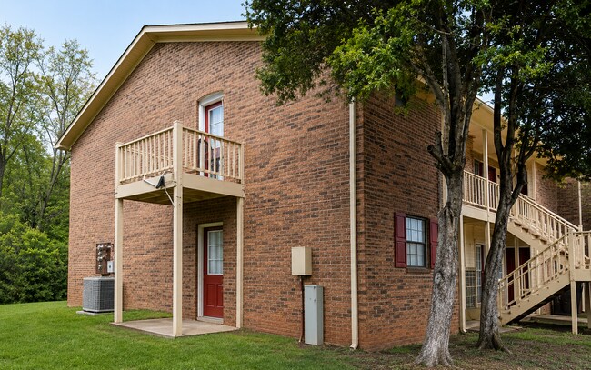 Exterior 2 - 137 Angela Dr