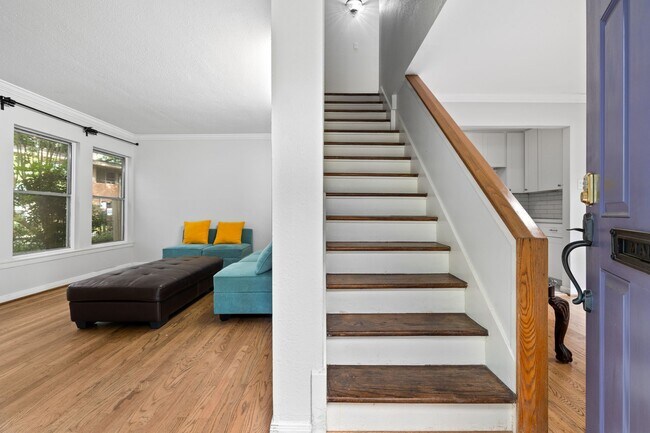 Foto del edificio - 4018 Blue Bonnet Blvd