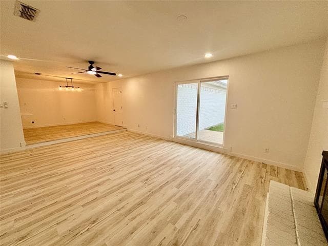 Foto del edificio - 8835 Township Ct